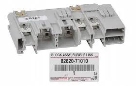82620-71010 Toyota BLOCK,RELAY