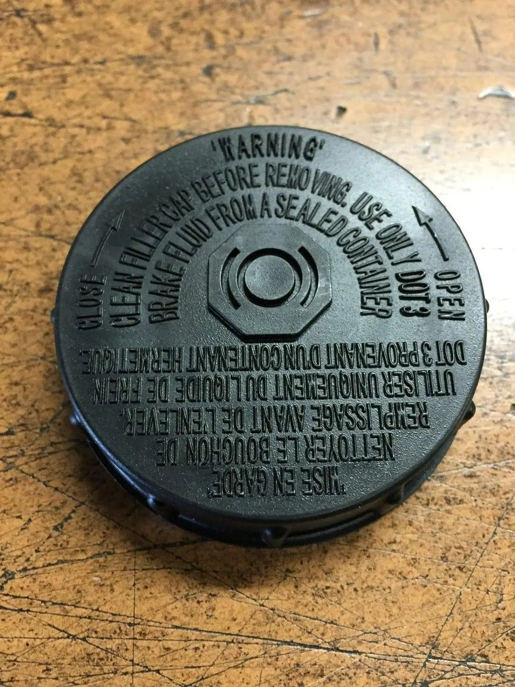 NISSAN OEM MASTER CYLINDER CAP - FITS MAXIMA SENTRA ALTIMA - SEE LIST Fastpartz