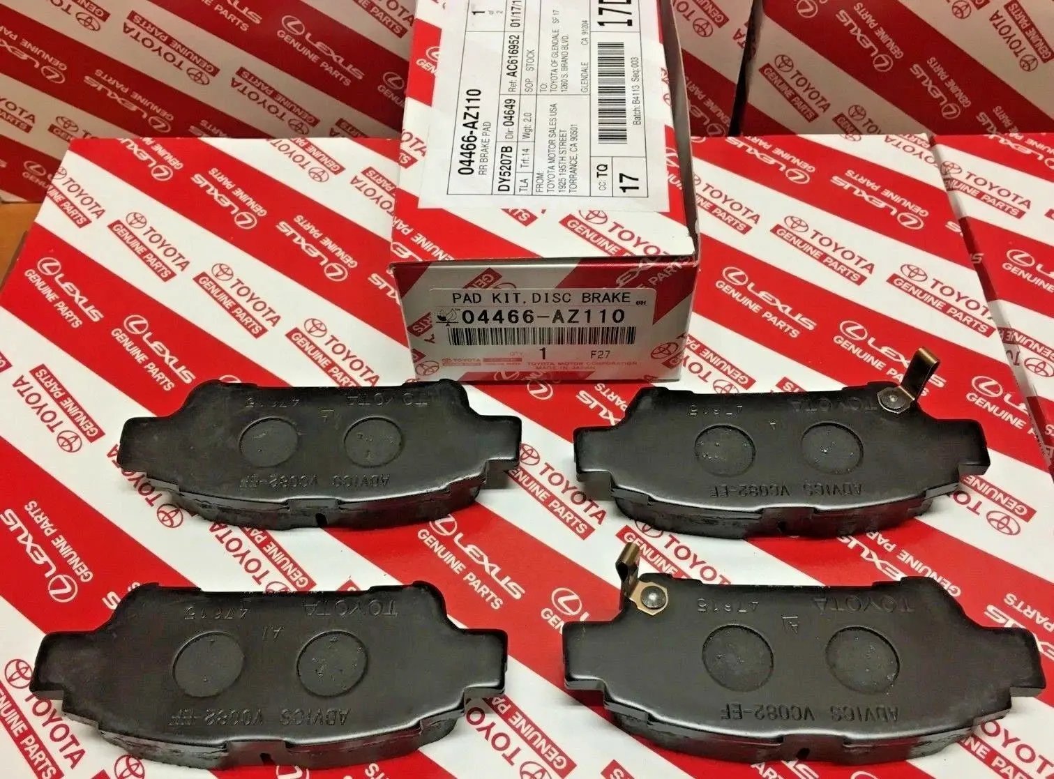 2003-2010 TOYOTA SIENNA REAR CERAMIC BRAKE PADS GENUINE OEM 04466-AZ210 Fastpartz