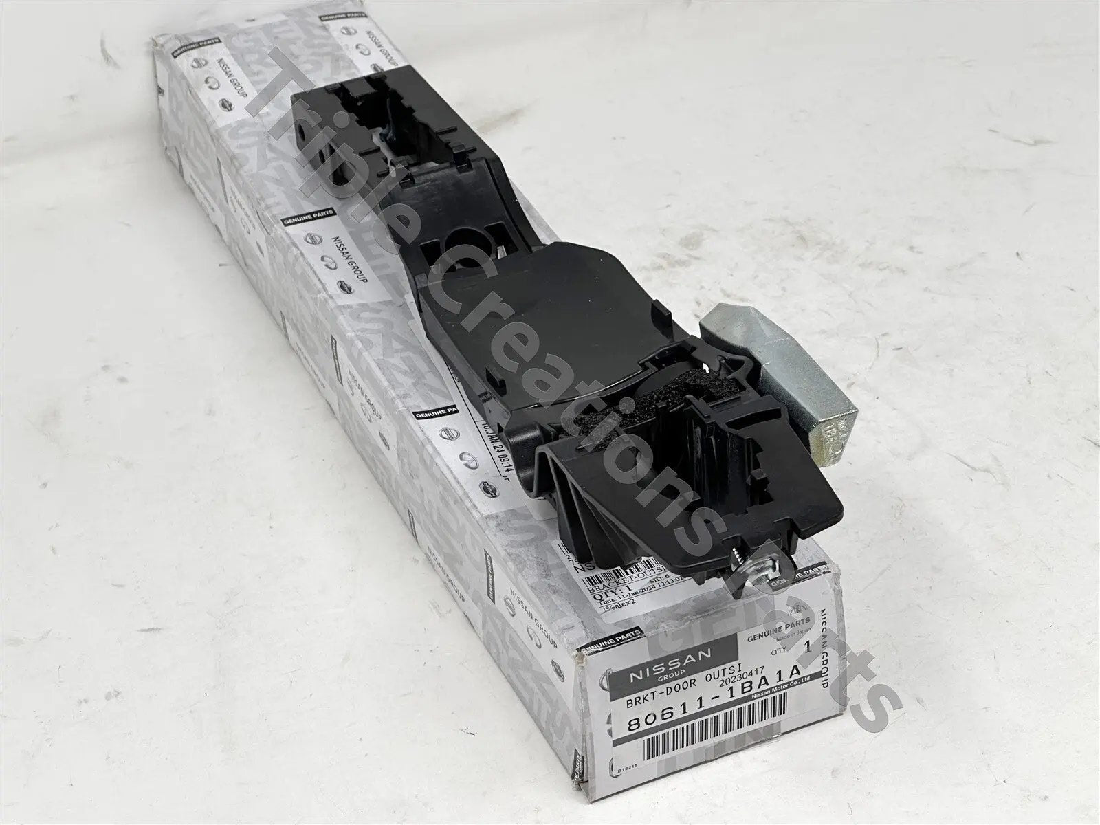 806111BA1A Genuine Infiniti Bracket-Outside Handle LH 80611-1BA1A OEM US Stock Fastpartz